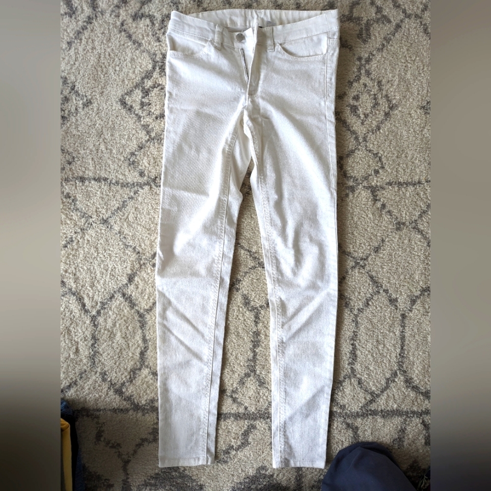 White skinny jeans